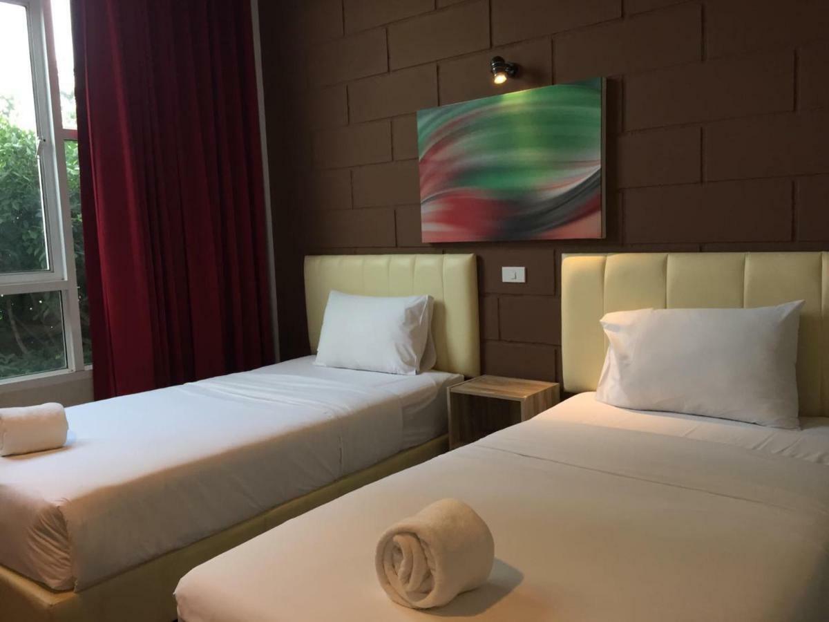 The Zell Hotel Buriram Exterior photo